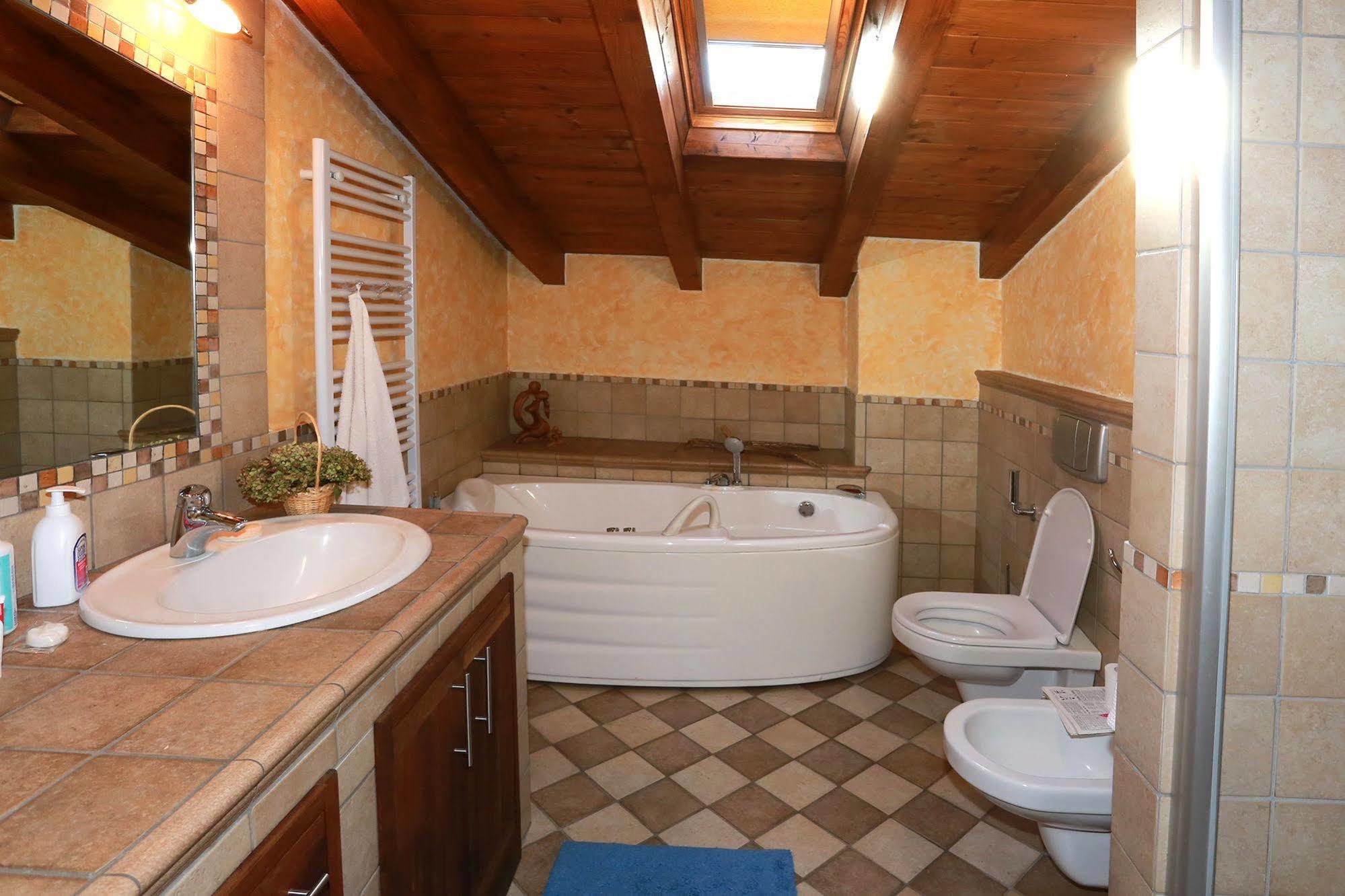 The Lake Apartment Colico Extérieur photo